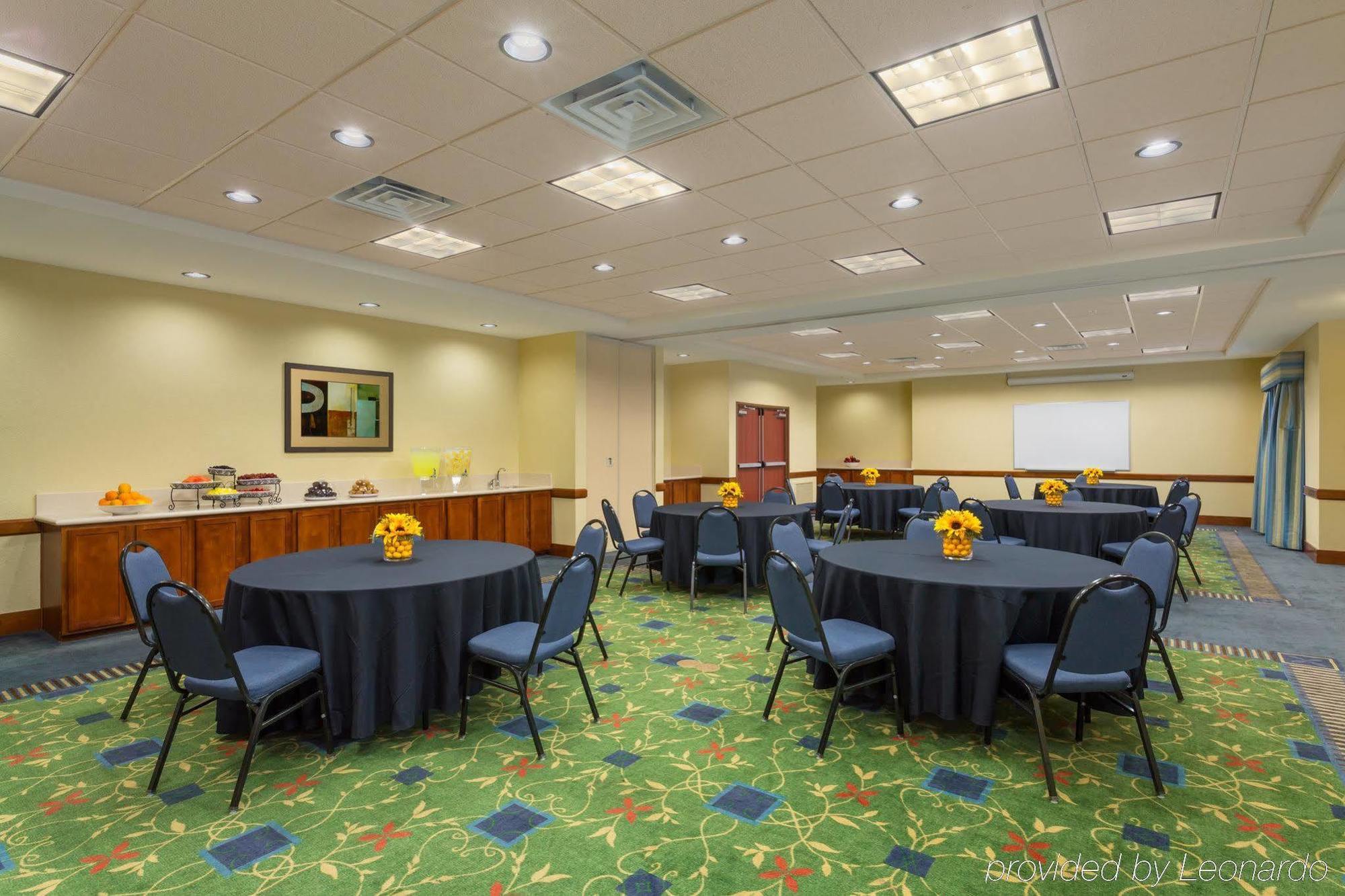 Holiday Inn Express Surprise By Ihg Exterior foto
